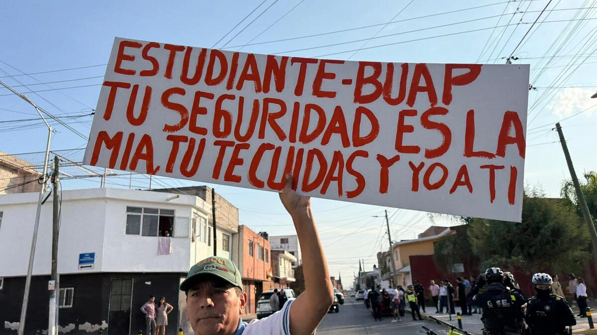 Ernesto es el joven apuñalado en CU; la ambulancia tardó 2 horas en llegar