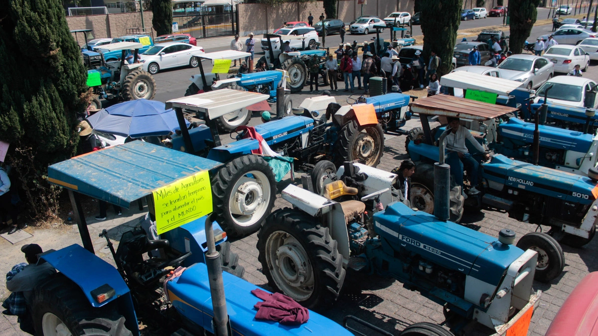 Manifestaciones contra el SAT y cierres carreteros colapsan Puebla este 13 de mayo 
