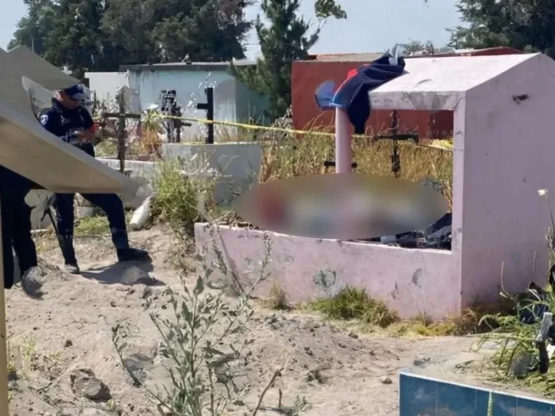 En pleno sepelio ejecutan a un joven de 24 años en Santa María Moyotzingo