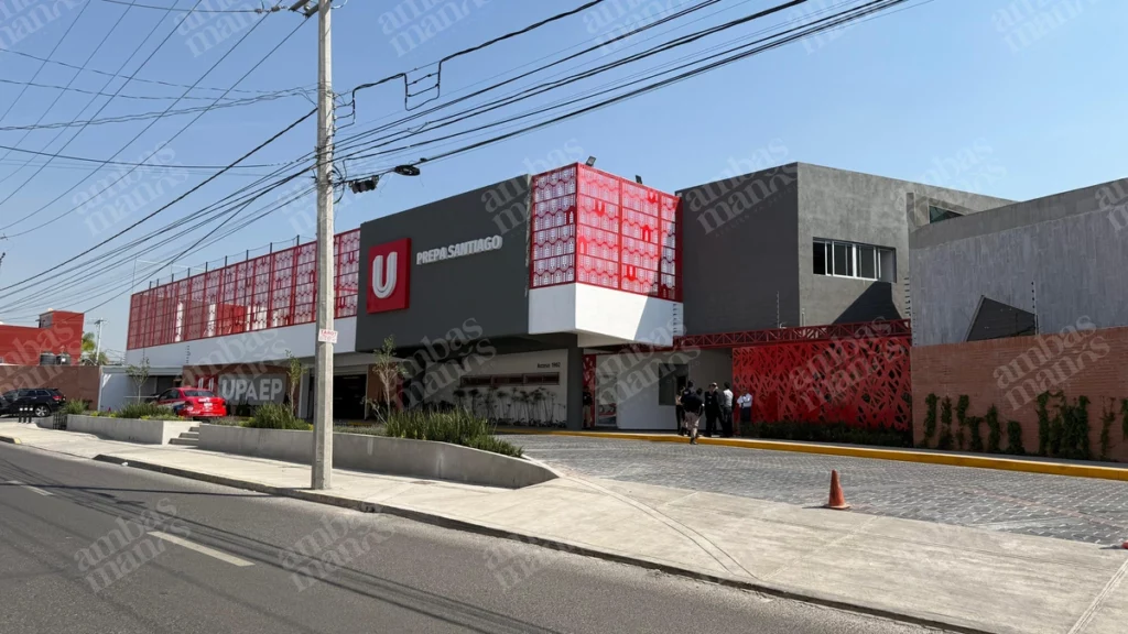 Este 20 de mayo, en la inauguración de la Prepa Upaep alumnas denunciaron abuso.