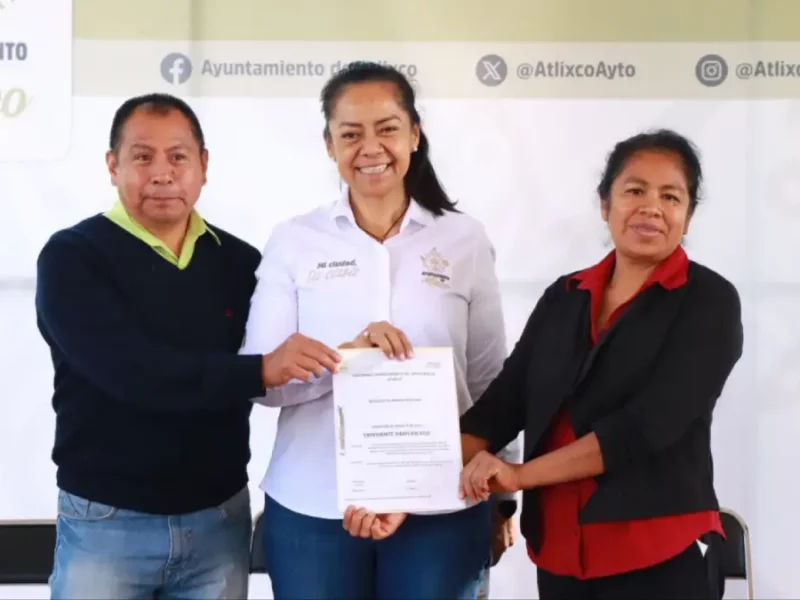 Ariana Ayala inicia la rehabilitación de la cancha deportiva en la primaria Braulio Rodríguez