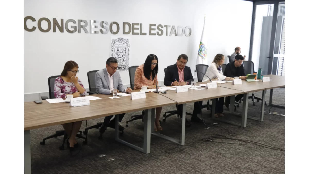 Aprueba Comisión del Congreso reformas a la denominación y atribuciones de dos Comisiones y un Comité