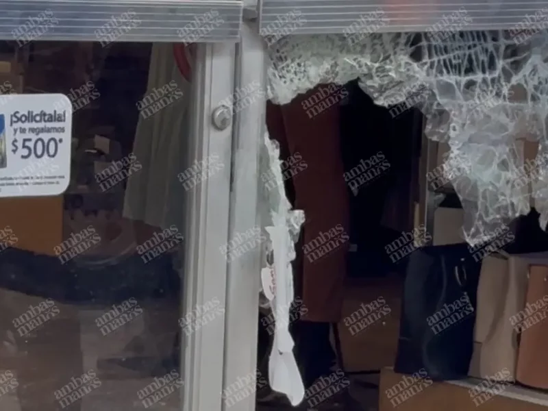 Por segunda ocasión roban perfumes y relojes del Sanborns del Centro Histórico