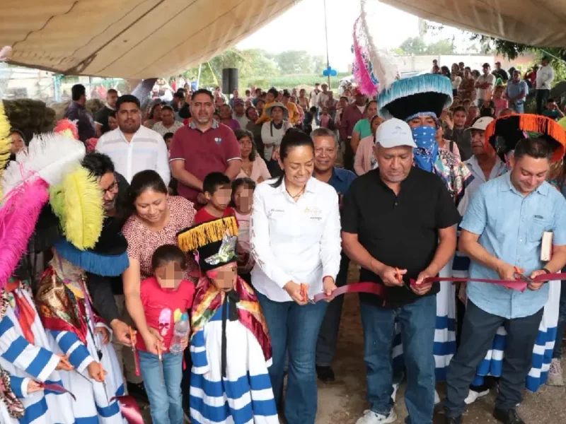 Ariadna Ayala entrega tanque elevado y reafirma su compromiso con el bienestar de Atlixco