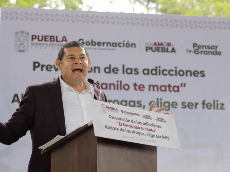 Anuncia Armenta la creación de 15 escuelas de fútbol con el Club Puebla 