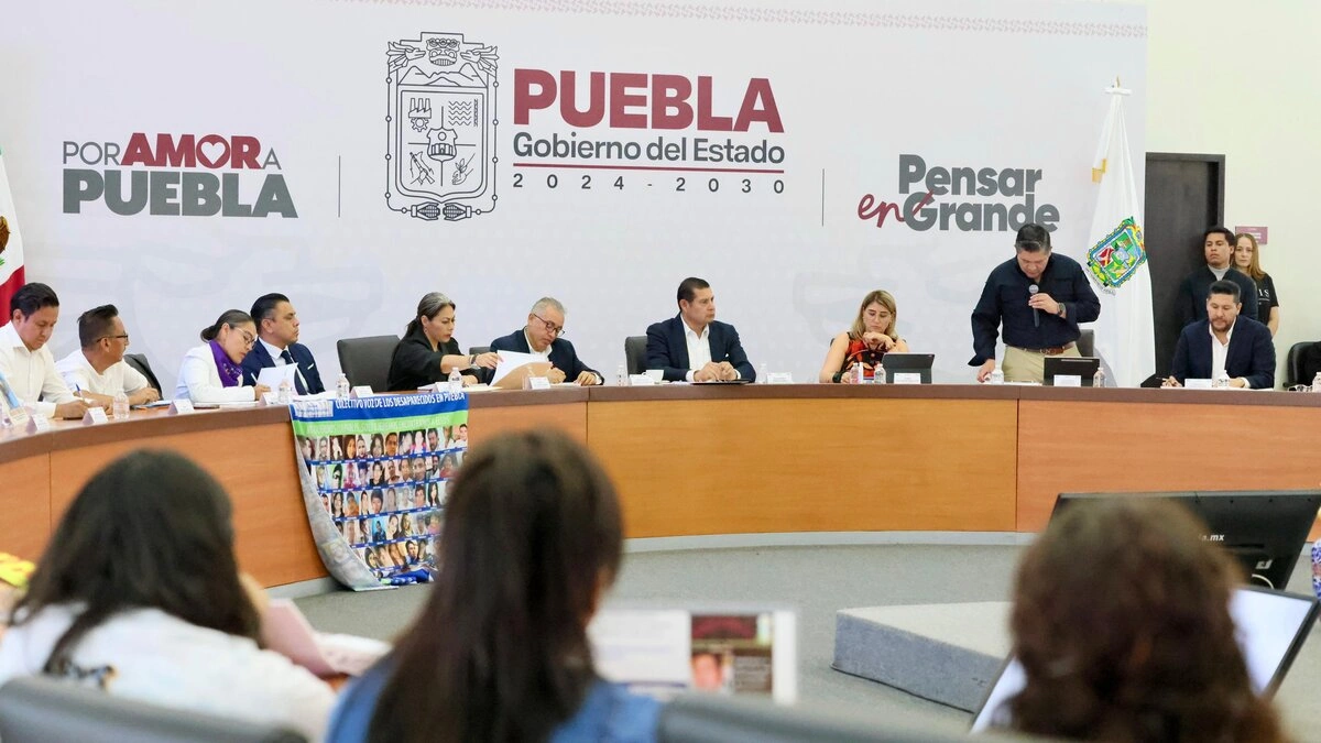 Armenta presenta avances de búsqueda de desaparecidos ante colectivos de Puebla 