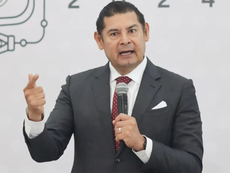 Armenta avala cambios en Ley del Ciberasedio en Puebla  