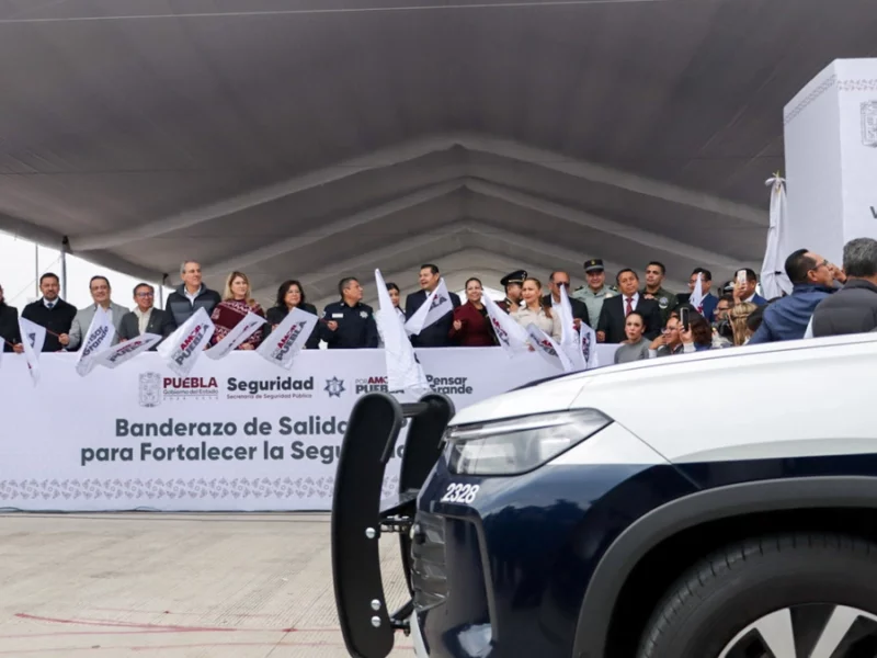Armenta entrega a la Policía Estatal 100 patrullas Tiguan y 10 torres de vigilancia  