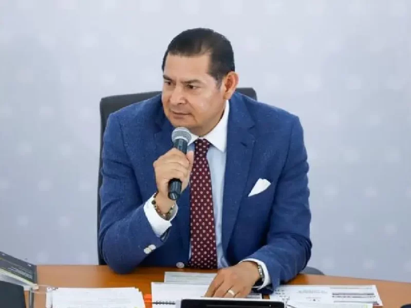 Coordinado con IMSS-Bienestar, Gobierno de Puebla busca duplicar matrícula de estudiantes de medicina