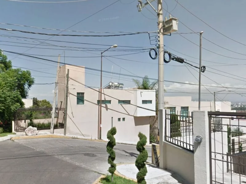 Robo millonario a abuelito extranjero en La Calera: se llevaron relojes de lujo y vehículos  
