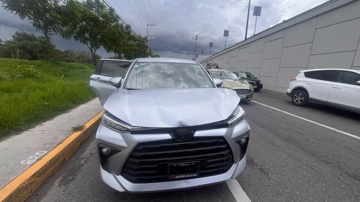 Detienen en el Periférico Ecológico a conductor que transportaba 65 kilogramos de droga 
