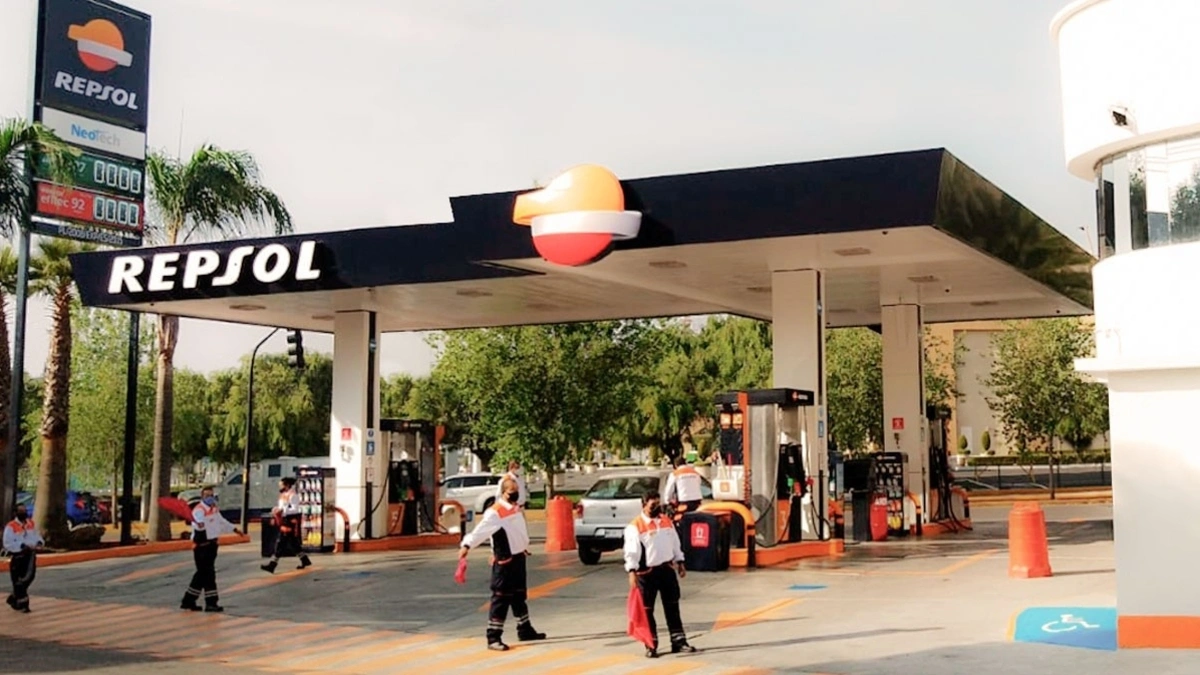 Despachadora de Repsol en Puebla, de las que más caro vende la gasolina en el país