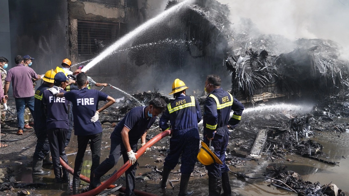 240 muertos y un sobreviviente; el saldo del accidente del Air India Boeing 787