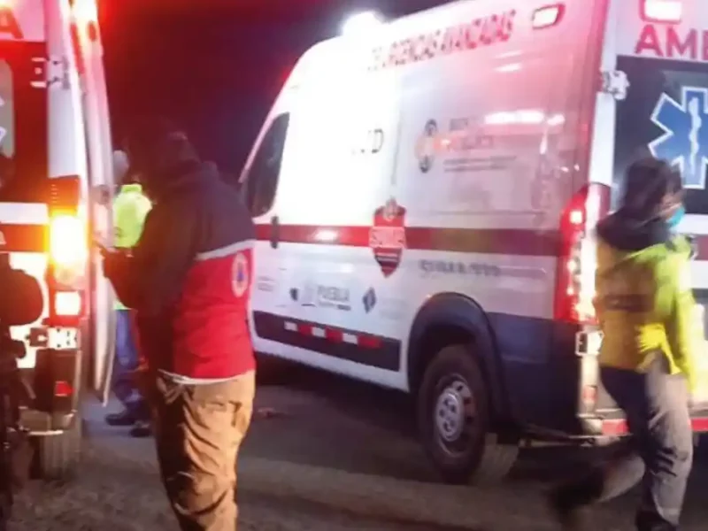 Transporte de personal atropella a una mujer en Álamos Vista Hermosa