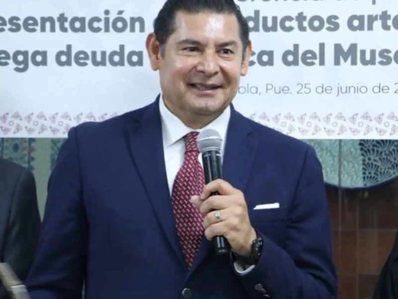 Armenta pide a Congreso de Puebla modificar Ley del Ciberasedio 