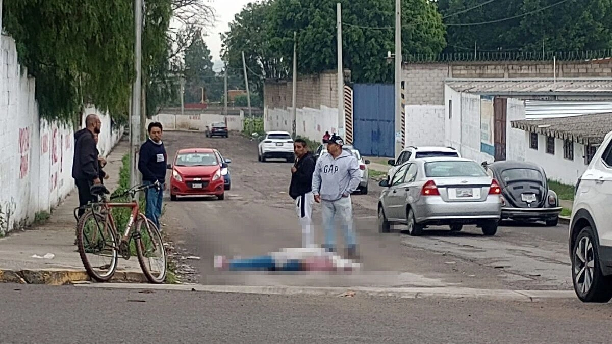 Muere mujer atropellada frente al Colegio Simón Bolívar de Puebla 