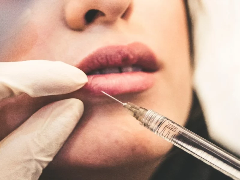 Prohibirán aplicar botox en spas y salones de belleza en Puebla