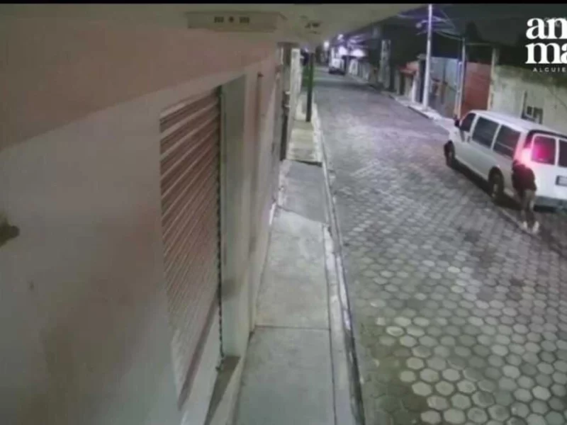 VIDEO: Roban camioneta del Grupo Jalado en calles de San Pedro Cholula 