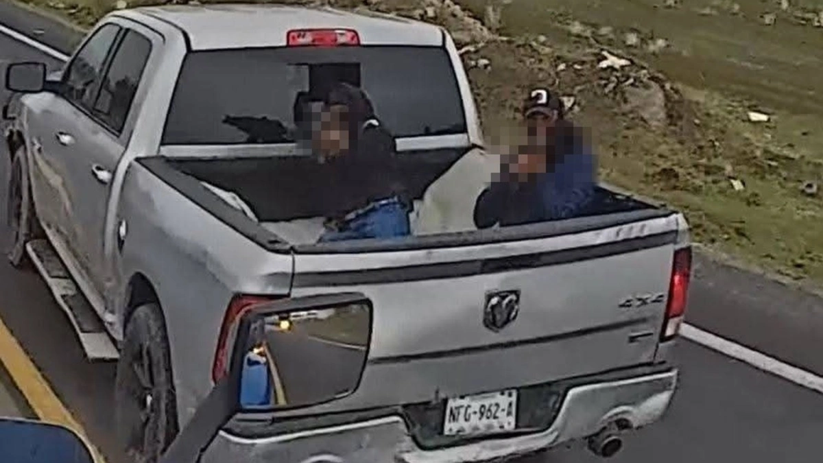 Localizan en Tlachichuca la camioneta utilizada para asaltar a trailero en la federal El Seco-Azumbilla  