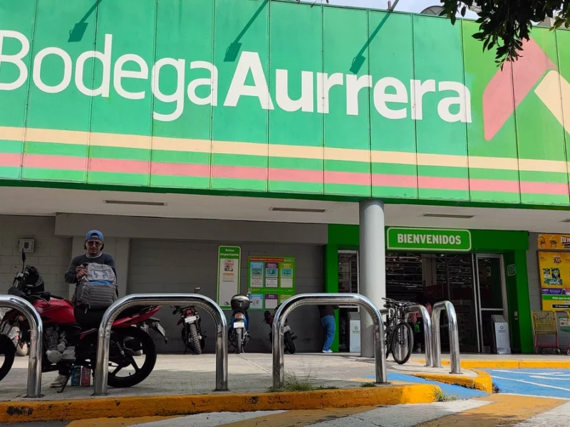 Estos supermercados venden la canasta básica más cara y barata de Puebla 