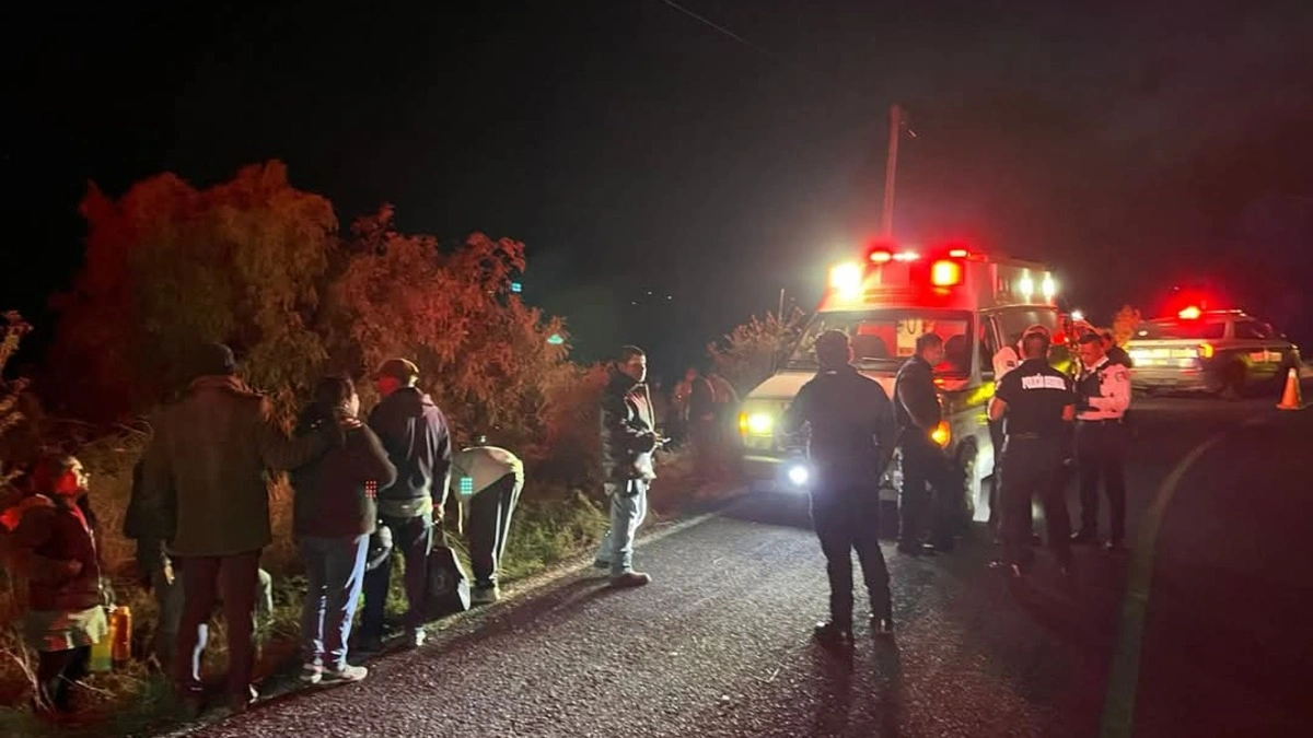 Dos muertos y nueve lesionados deja accidente en la carretera Coxcatlán-Zoquitlán