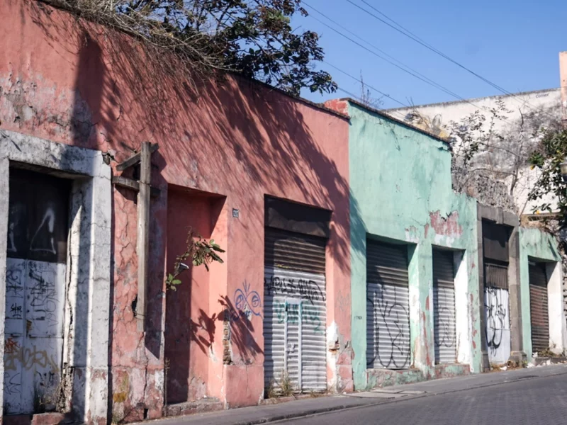 En el Centro Histórico de Puebla hay más de mil casas abandonadas o invadidas  
