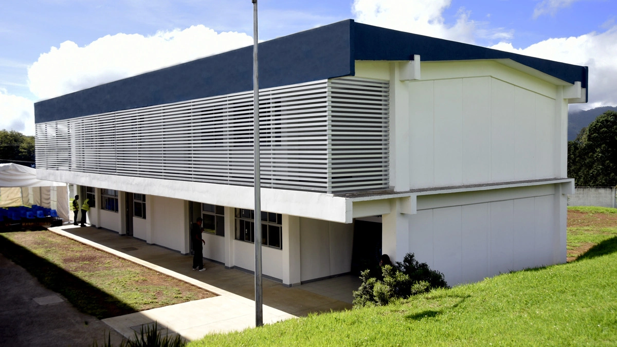Nuevo edificio para nivel medio superior en el Complejo Regional Norte en Zacatlán