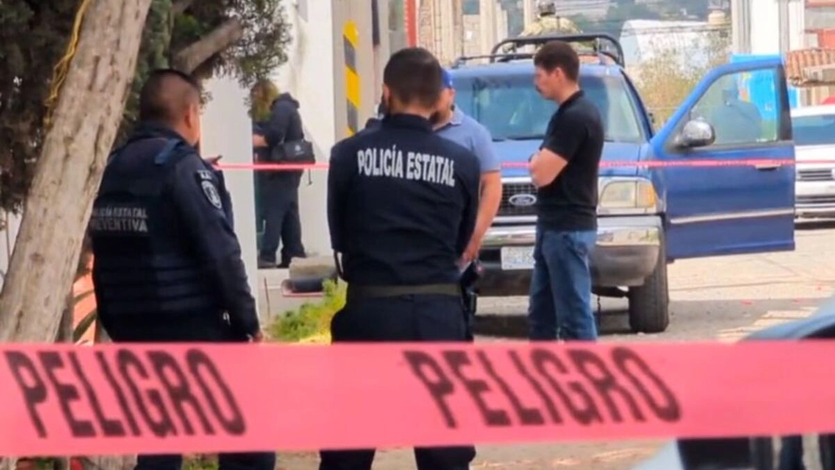 Ejecutan al conductor de una camioneta en San Salvador Chachapa, Amozoc 
