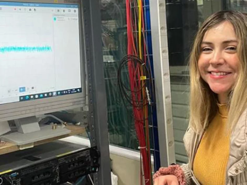 Estudiante de la Física de la BUAP, galardonada en Suiza con el CMS Award 2025