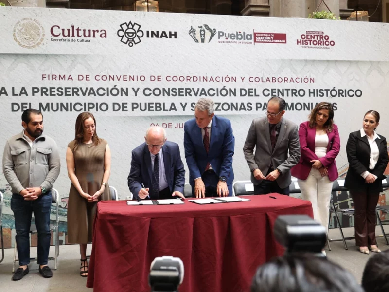 Ayuntamiento de Puebla y el INAH firman convenio para agilizar trámites de intervención 