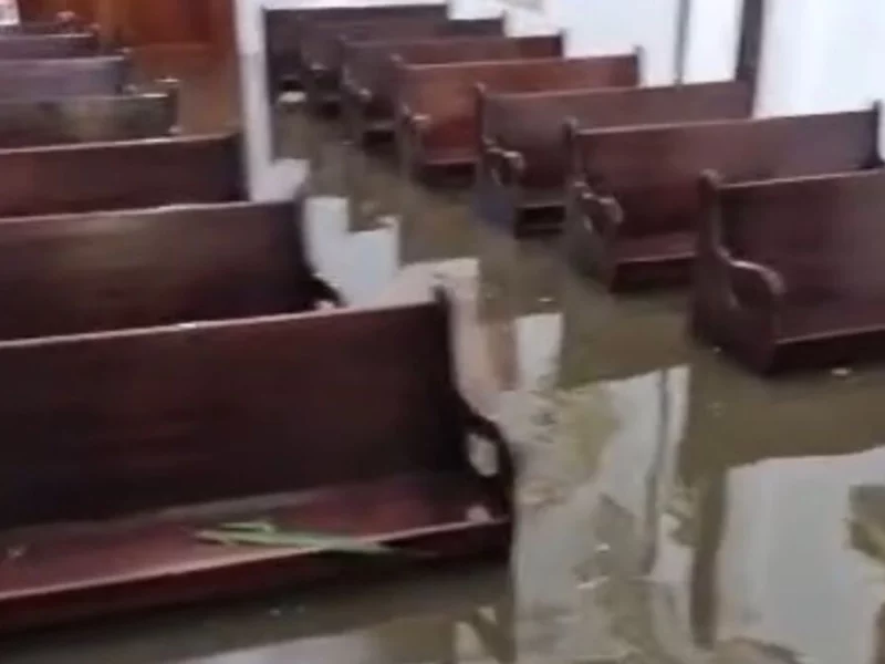 VIDEOS: Lluvia inunda casas y templos en Texmelucan y San Salvador El Verde