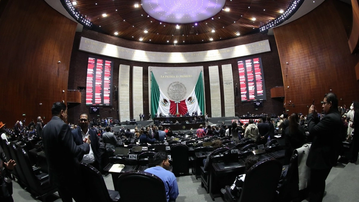 Avalan diputados la “Ley Espionaje”; podrán intervenir comunicaciones sin orden judicial