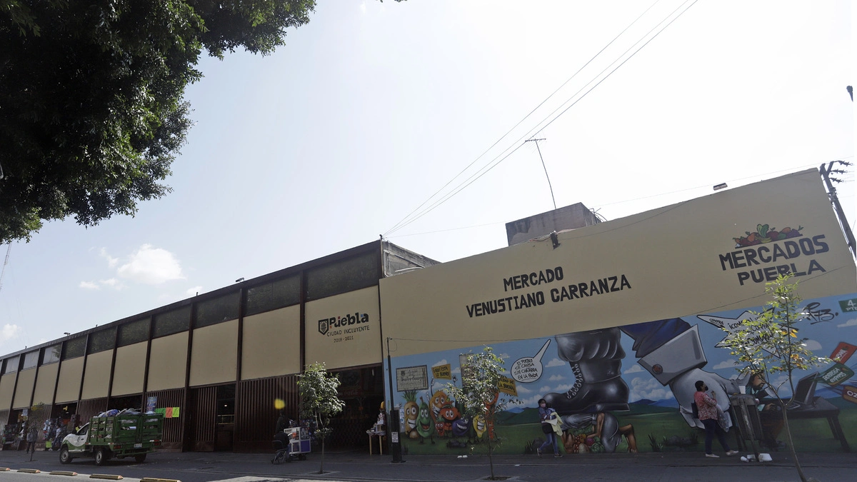Reciben mercados y tianguis de Puebla capital apoyos por 11 mdp 