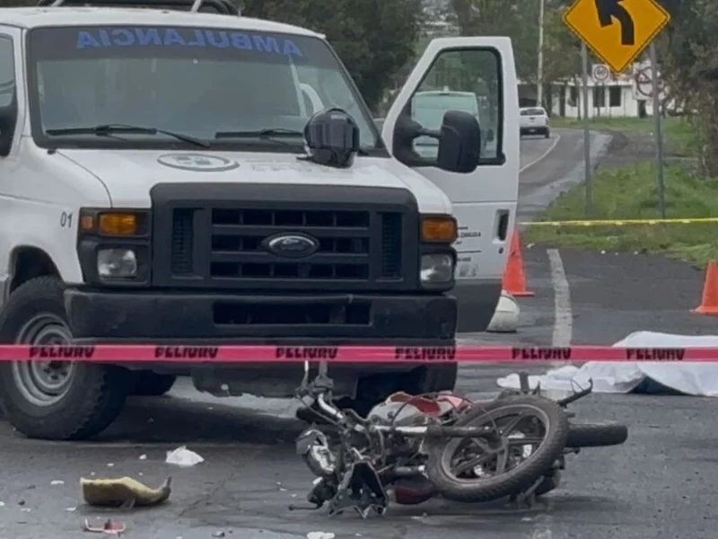 Muere motociclista tras chocar en la carretera federal a Atlixco 
