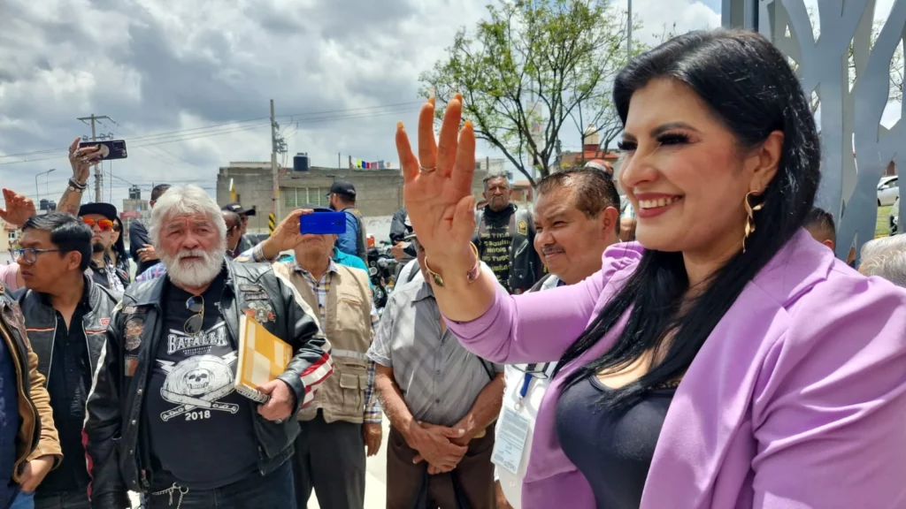 La reforma para regular el uso de motocicletas en Puebla, apodada Ley Chaleco, generó este martes 3 de junio manifestaciones en Puebla y hasta tomas de casetas.