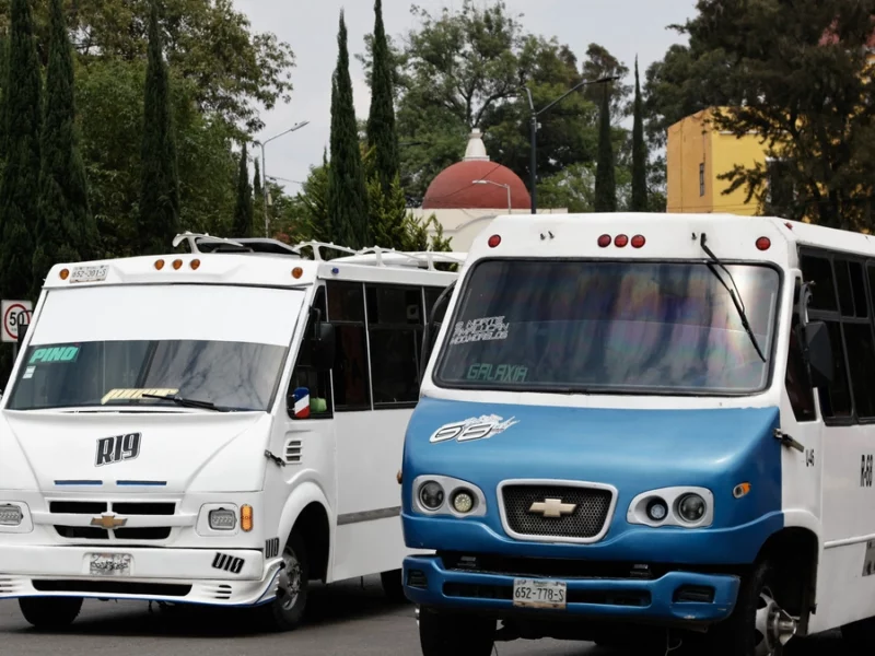 Arranca la revista vehicular al transporte público de Puebla: reemplacamiento, costos y documentos  