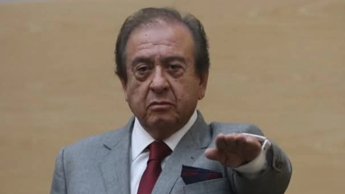 Presentan queja contra el secretario del Congreso de Puebla; lo acusan de burlarse de la oposición  