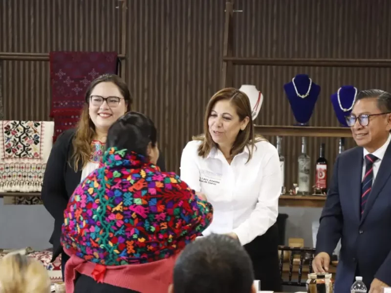 Promueve y reconoce Congreso del Estado trabajo de personas artesanas