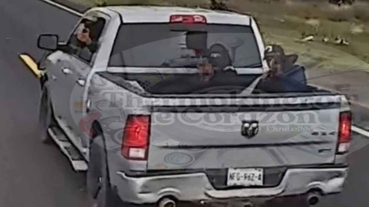 VIDEO: Captan intento de asalto a trailero en la carretera federal El Seco-Azumbilla