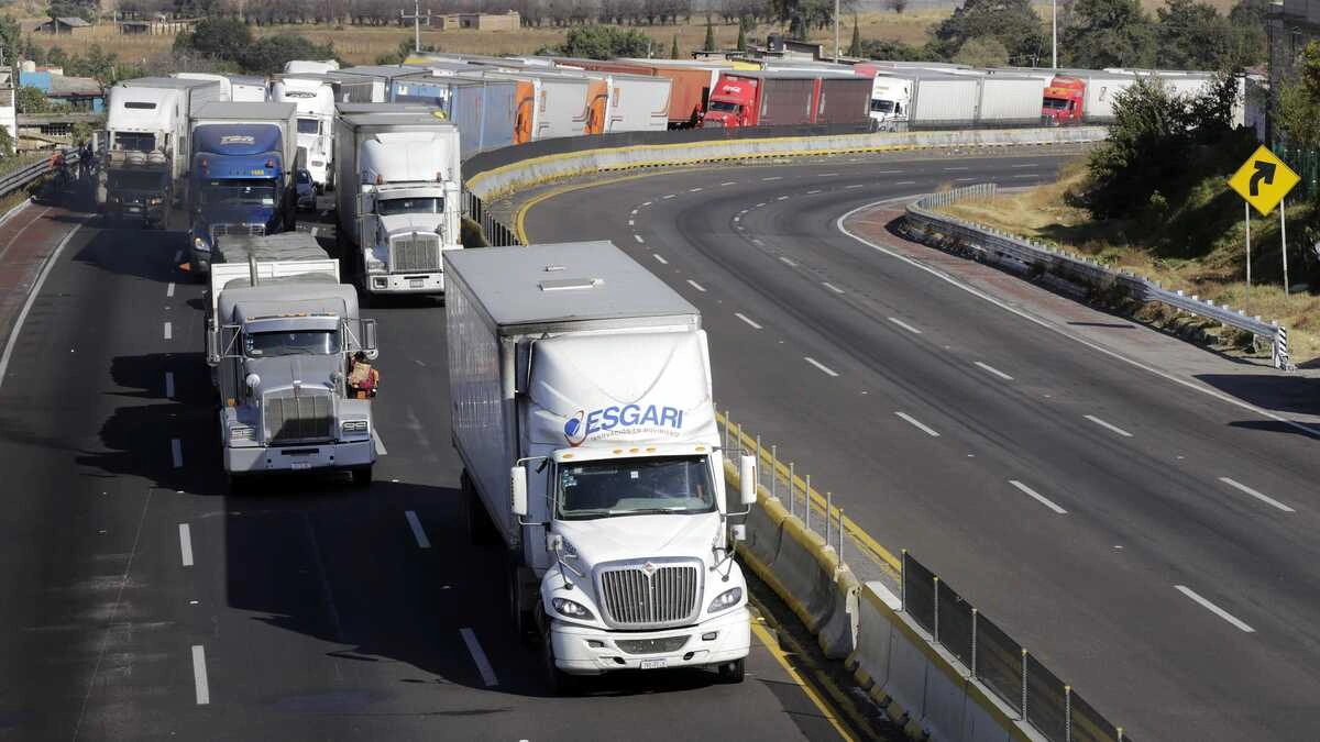 En 10 días, traileros sufrieron secuestros, asesinatos y desapariciones en Puebla