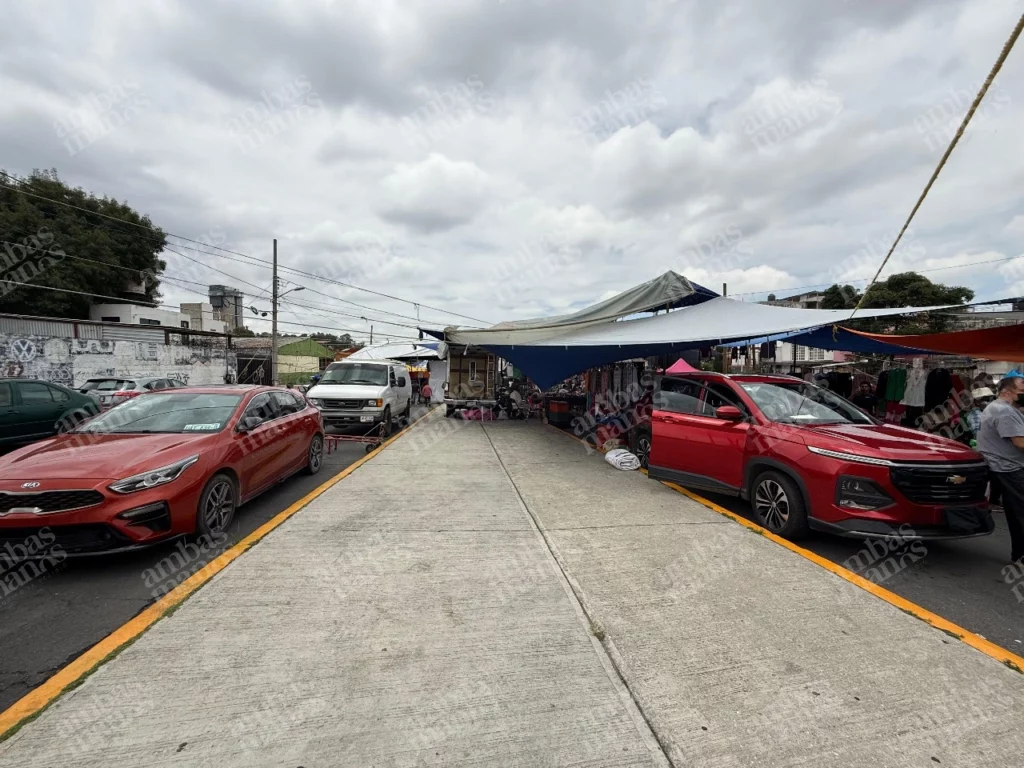 Con el violento ataque armado en el tianguis Los Lavaderos de Puebla, comerciantes reportaron una caída del 40% de sus ventas.