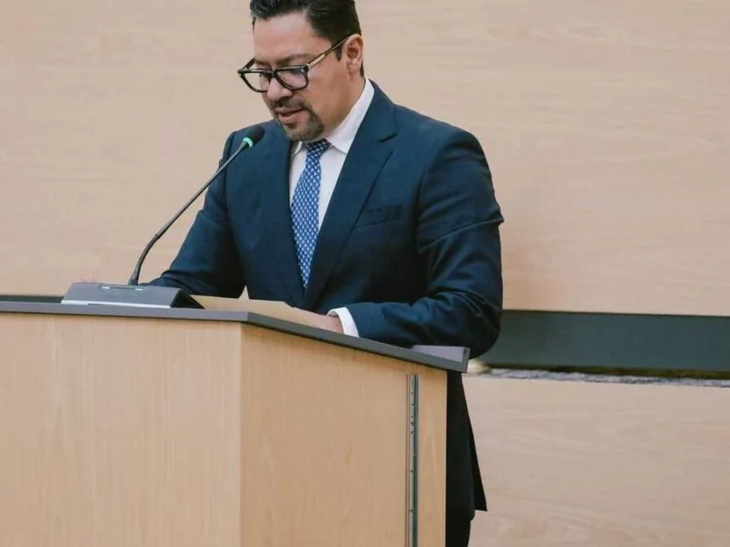 Propone Andrés Villegas castigar a quienes recluten menores de edad para hacer halconeo en Puebla