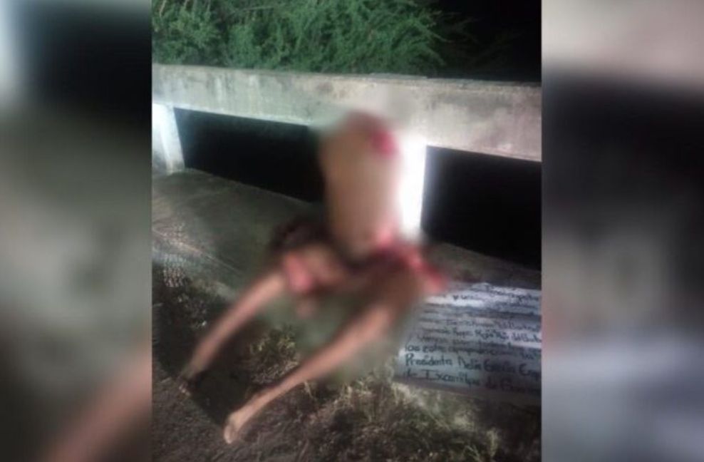 Al acudir al reporte, los elementos policiacos encontraron el cadáver sin la cabeza y los brazos.