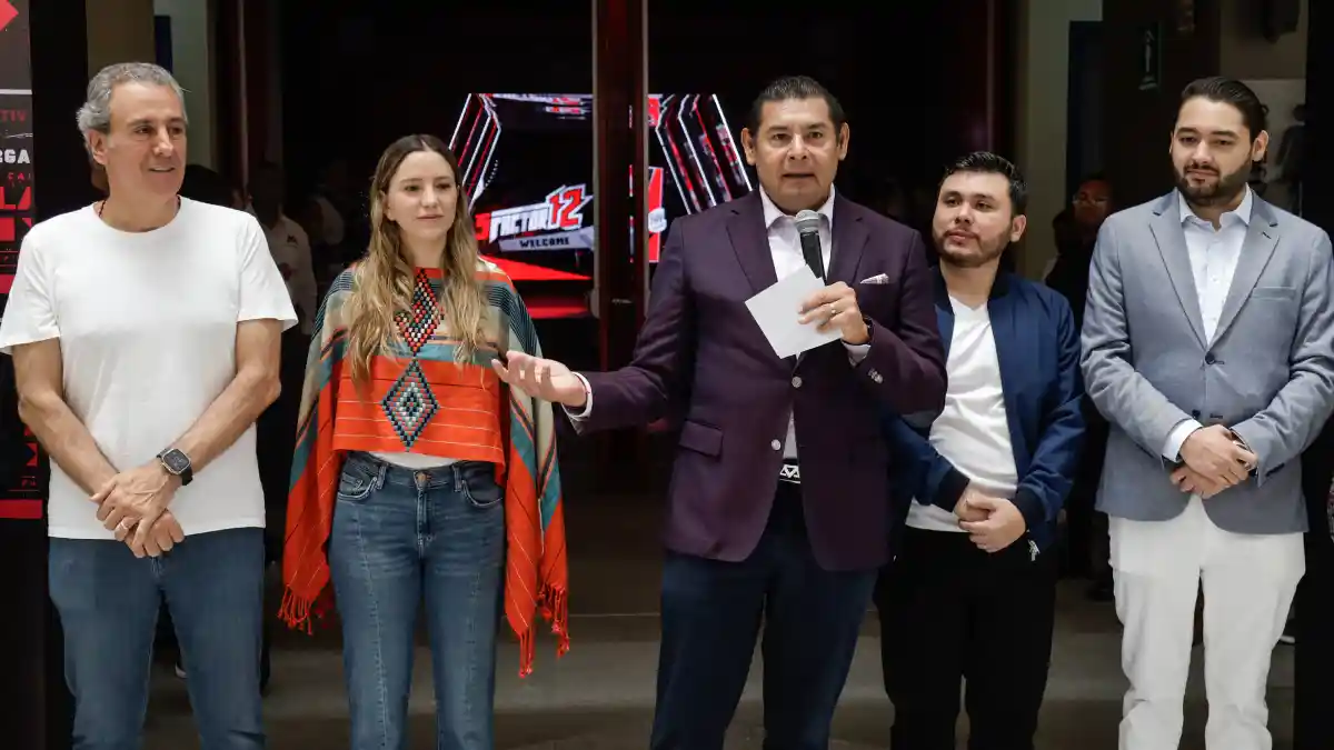 El gobernador Alejandro Armenta en la inauguración del torneo de videojuegos “S-Factor 12”.