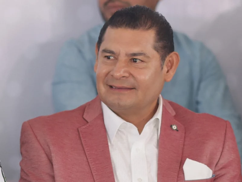 Armenta pide a diputados de Puebla retomar su iniciativa para la revocación de mandato  
