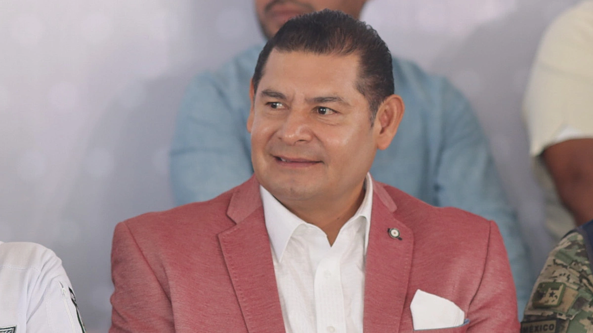 Armenta pide a diputados de Puebla retomar su iniciativa para la revocación de mandato  