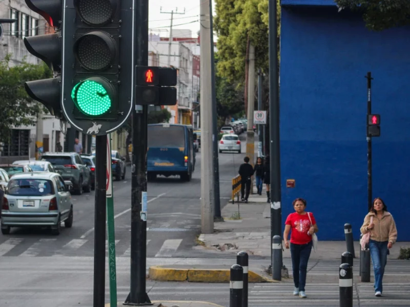 Planean colocar en la DERI un centro de monitoreo de los semáforos  
