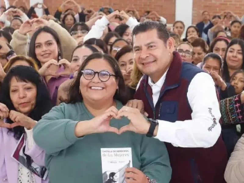 Por seguridad de las mujeres, gobierno federal y estatal establecen asambleas de "Escucha Activa"