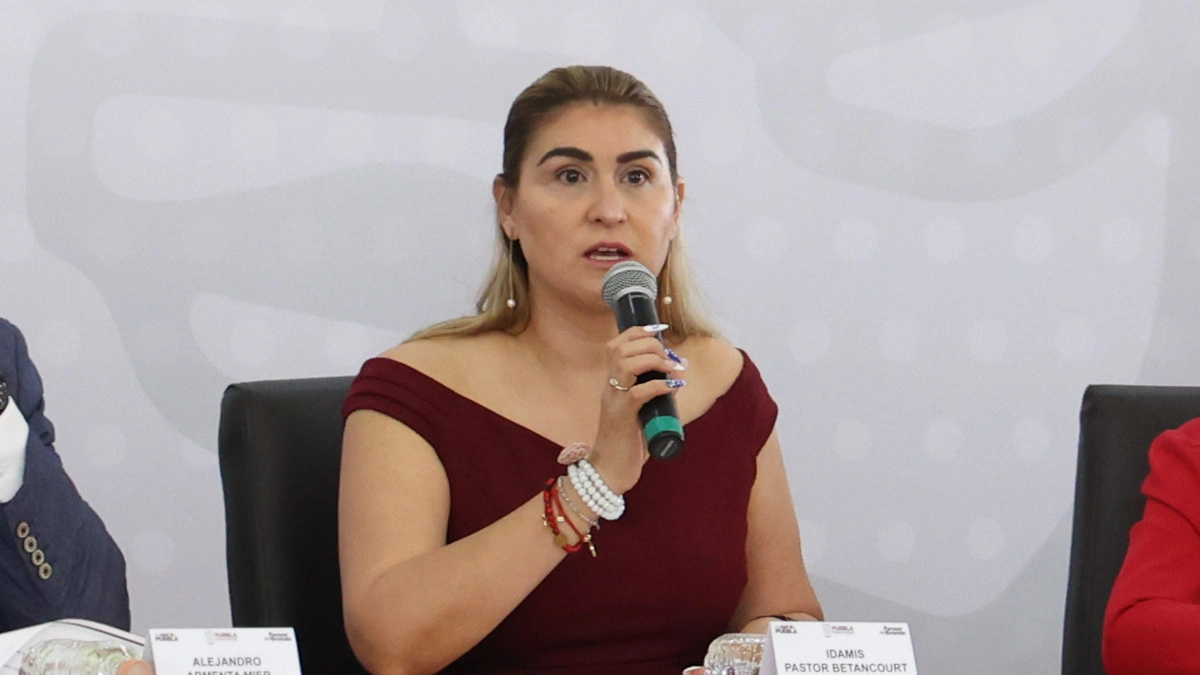 Fiscalía de Puebla denuncia a ocho exservidores públicos por corrupción; ya cayó el primero 