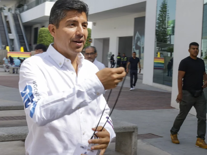 Detectan pagos irregulares en el área de Comunicación Social con Eduardo Rivera